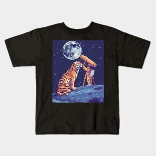 Calvin and Hobbes Delightful Discoveries Kids T-Shirt